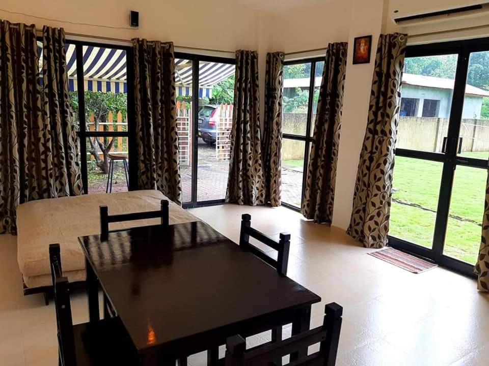 Chalet Ahaz, The Place Of Privacy With Outside Sitting Karjat Exteriör bild